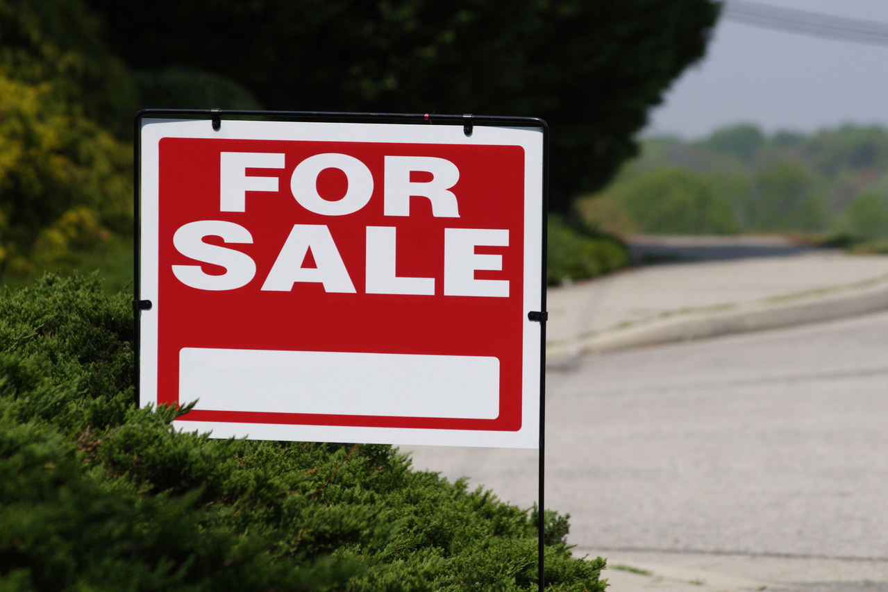 for sale sign 1 - Helping People Sell and Buy their Property Using Social Media